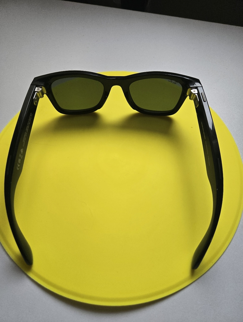 Ray-Ban Meta (Gen 1), Wayfarer, Large Matte Black | Smart AI Glasses - Picture 4 of 9
